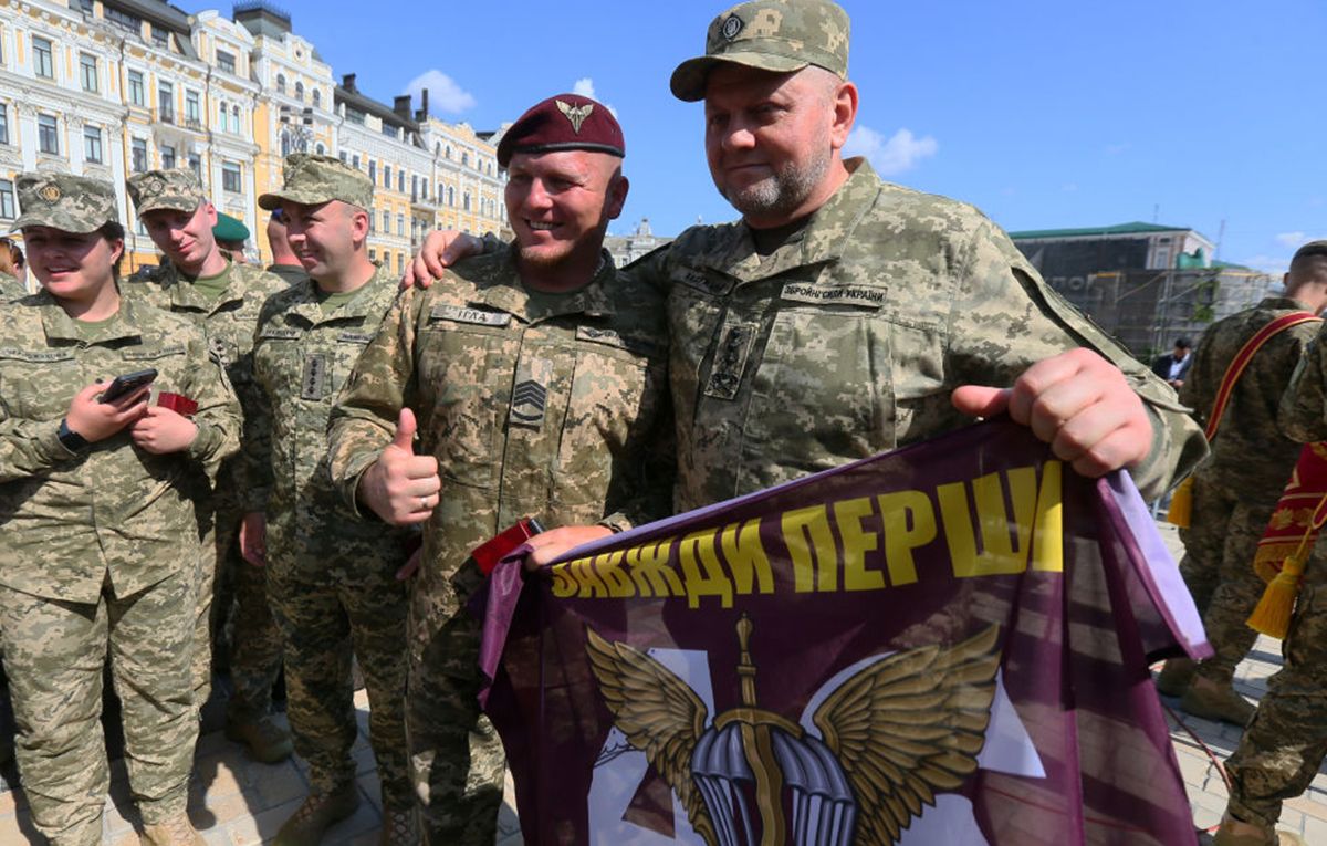 Залужный вспомнил начало войны и сказал, что сейчас ему сложнее - новости Украины - 24 Канал