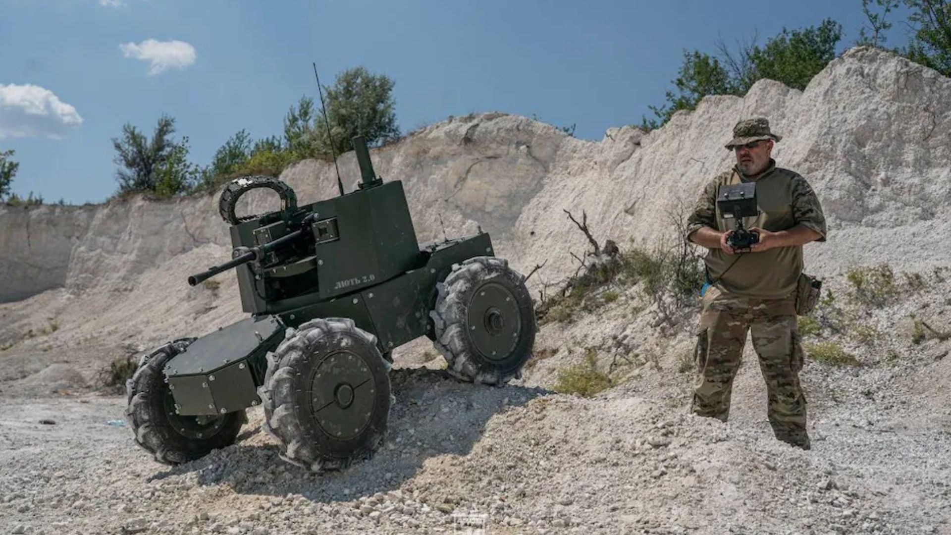 ВСУ применяют на фронте роботизированные системы - 24 Канал