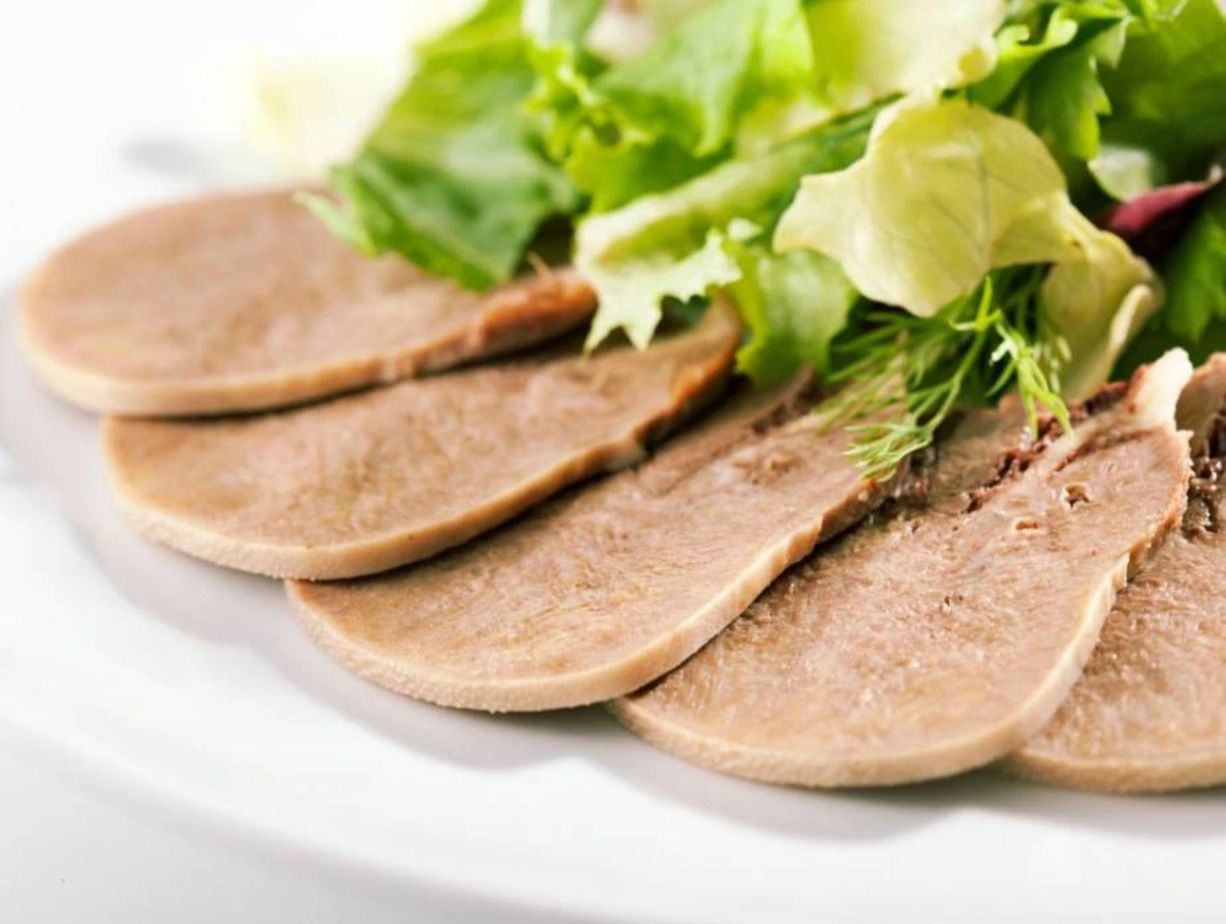 Улюблений салат з язиком Улюблений салат з язиком