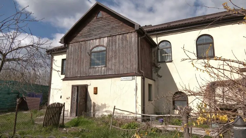 Самый старый дом Луцка расположен возле замка Самый старый дом Луцка расположен возле замка