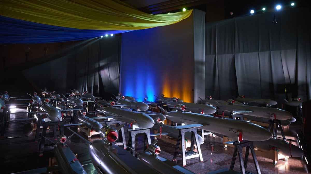 Украинская разработка ракета-дрон "Барс" - украинская разработка Украинская разработка ракета-дрон "Барс" - украинская разработка