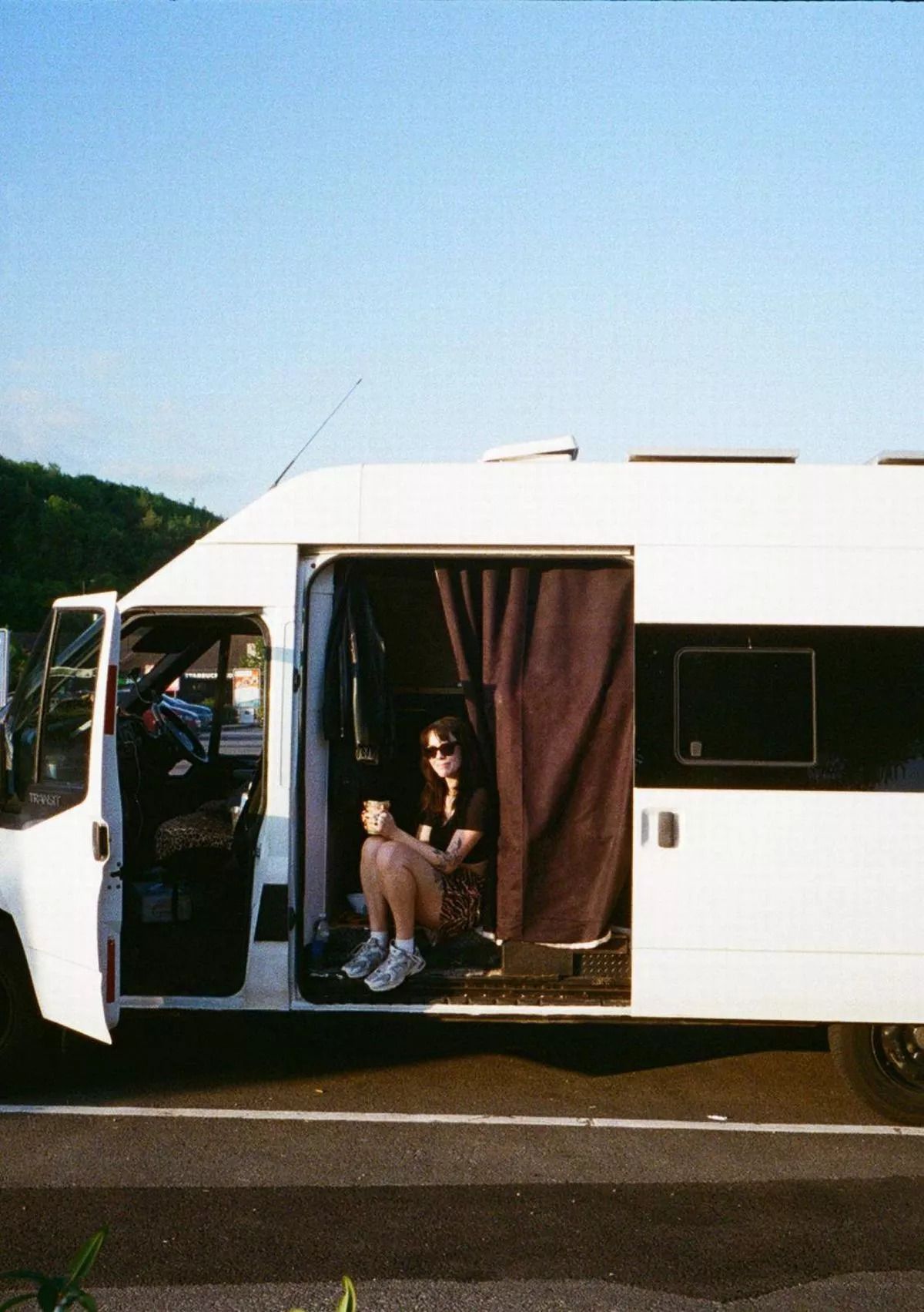 Британка живе у фургоні після того, як змінила 18 будинків - Нерухомість Британка живе у фургоні після того, як змінила 18 будинків - Нерухомість