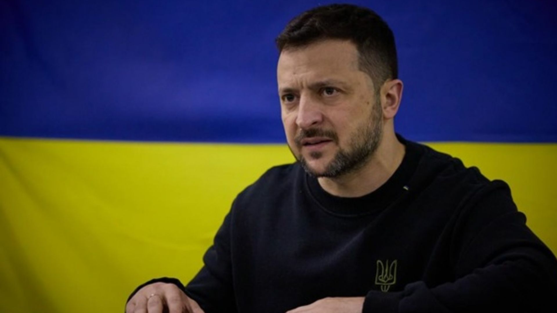 Зеленский ответил на обвинения в начале войны Зеленский ответил на обвинения в начале войны