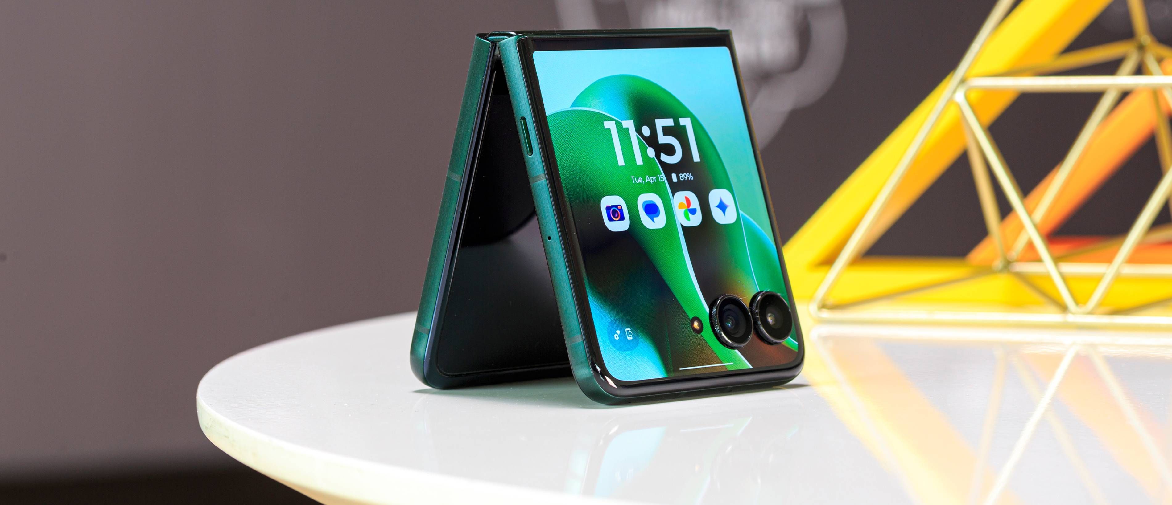 Motorola Razr 60 Ultra и Razr 60 – первые складные смартфоны с защитой от пыли - Техно Motorola Razr 60 Ultra и Razr 60 – первые складные смартфоны с защитой от пыли - Техно