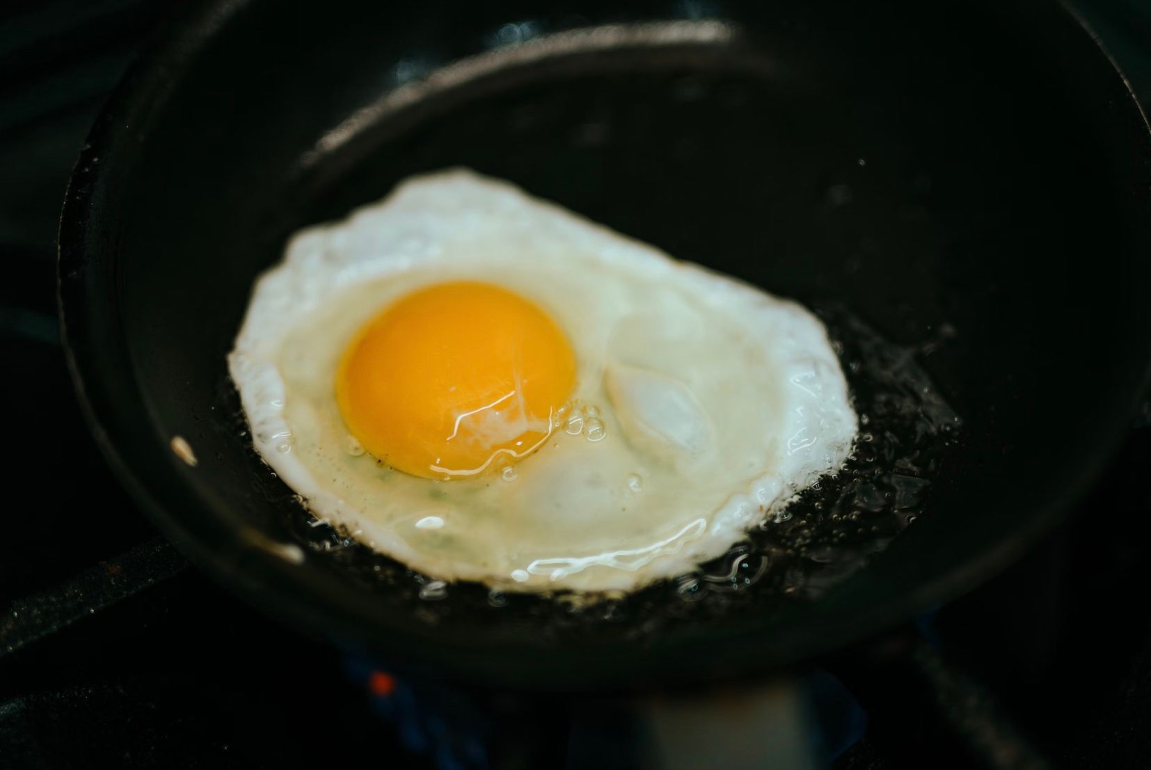 Секреты жарки самой вкусной яичницы Секреты жарки самой вкусной яичницы