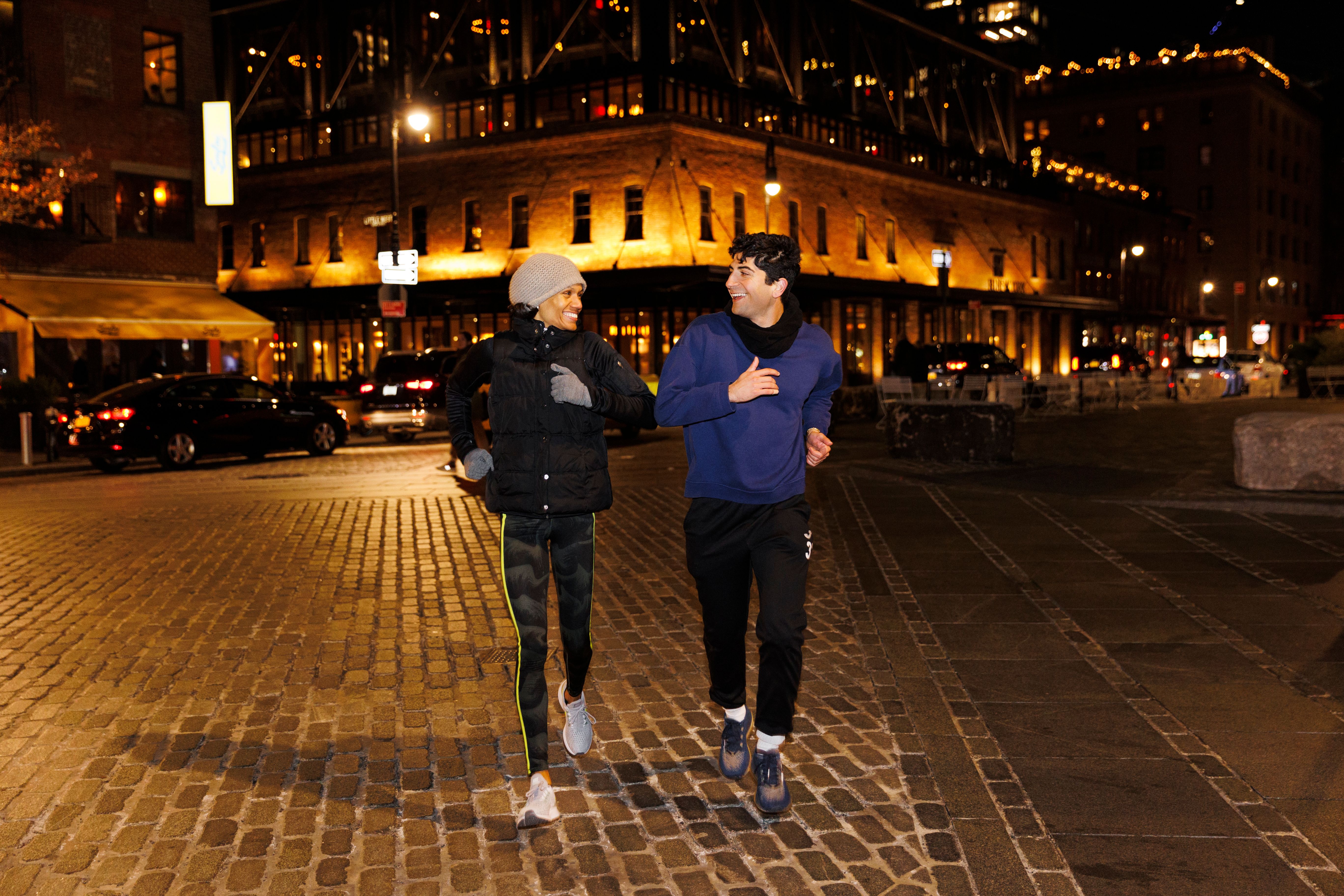 Как поздороваться ночью Как поздороваться ночью