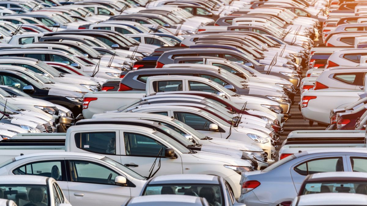 Знову на вершині: найпопулярніші авто в Європі за березень - Бізнес Знову на вершині: найпопулярніші авто в Європі за березень - Бізнес