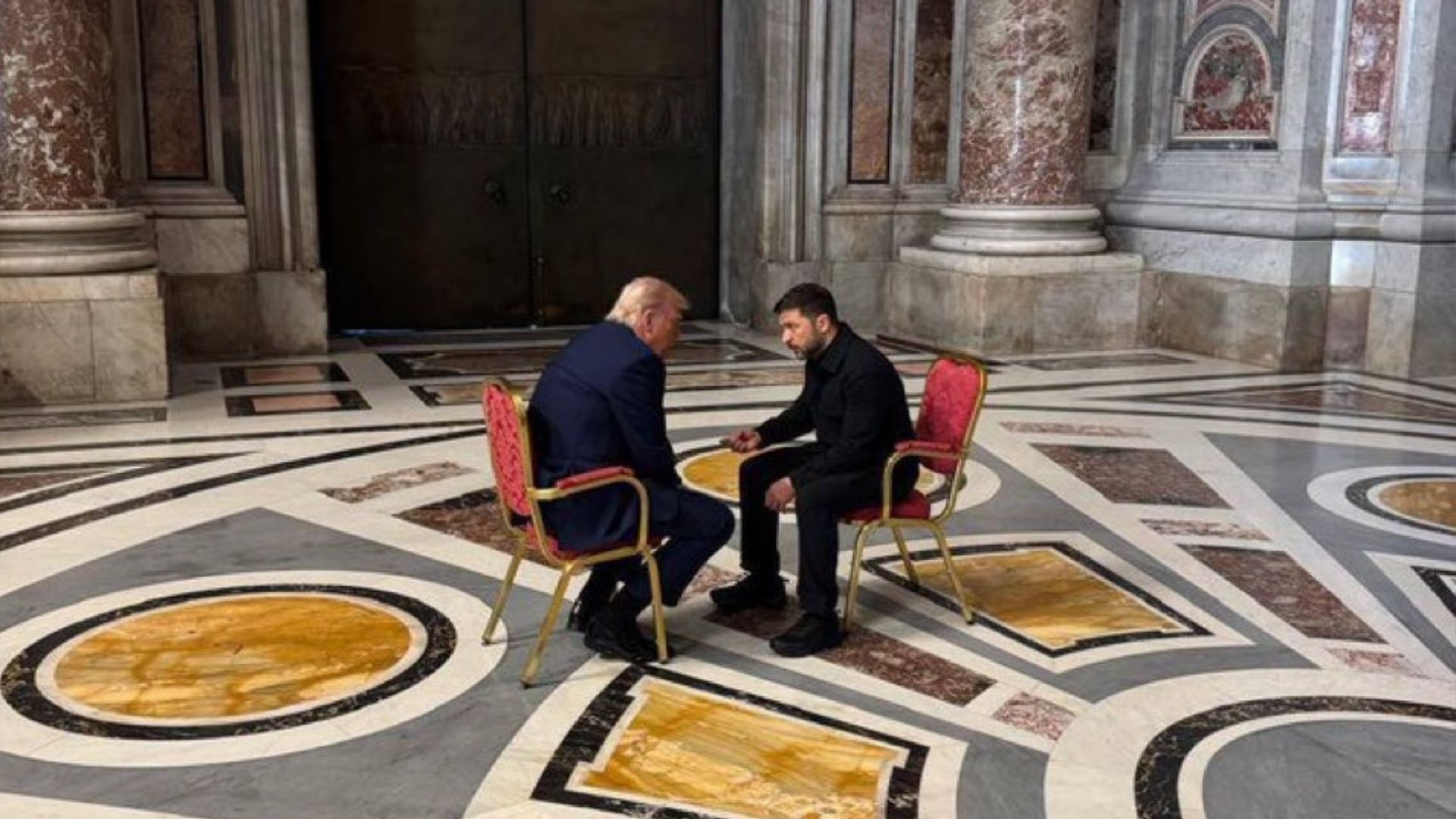 Сеть взорвалась мемами после встречи Зеленского и Трампа - Развлечения Сеть взорвалась мемами после встречи Зеленского и Трампа - Развлечения