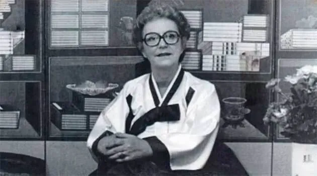 Юлия Муллок