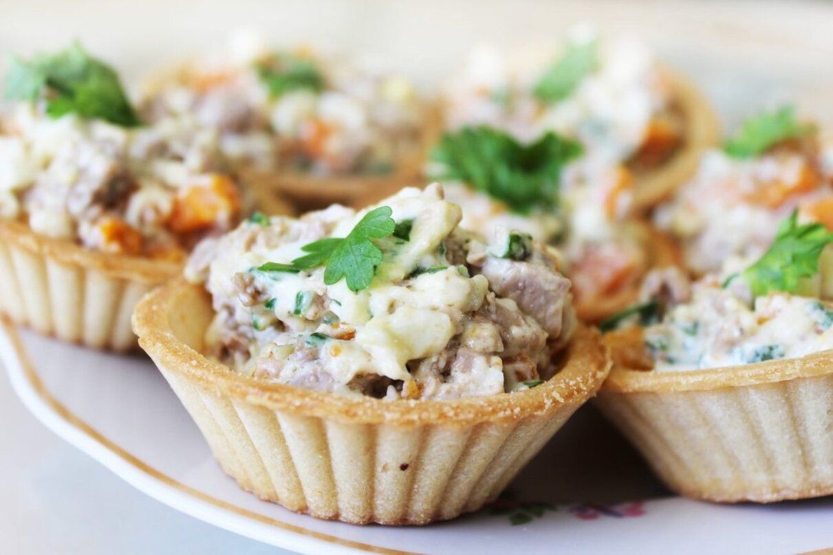 Готовим салат из печени трески Готовим салат из печени трески