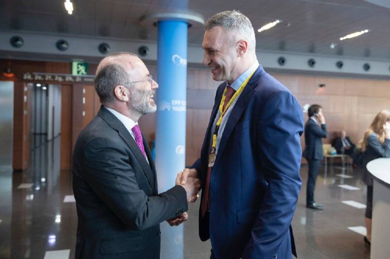 Кличко и президент ЕНП обсудили усиление помощи Украине и сохранение достижений демократии