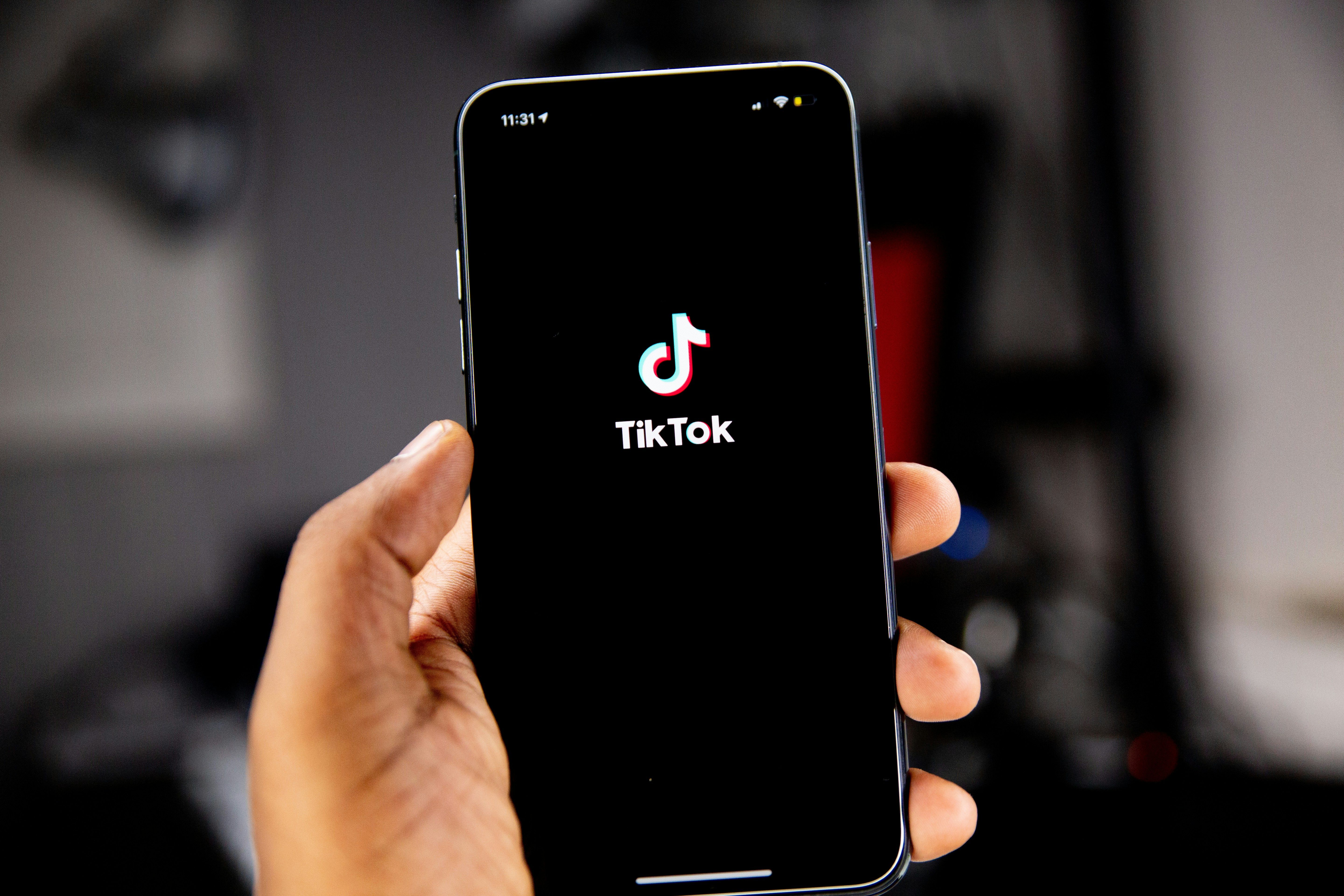 Україецям загрожує шахраї у TikTok Україецям загрожує шахраї у TikTok