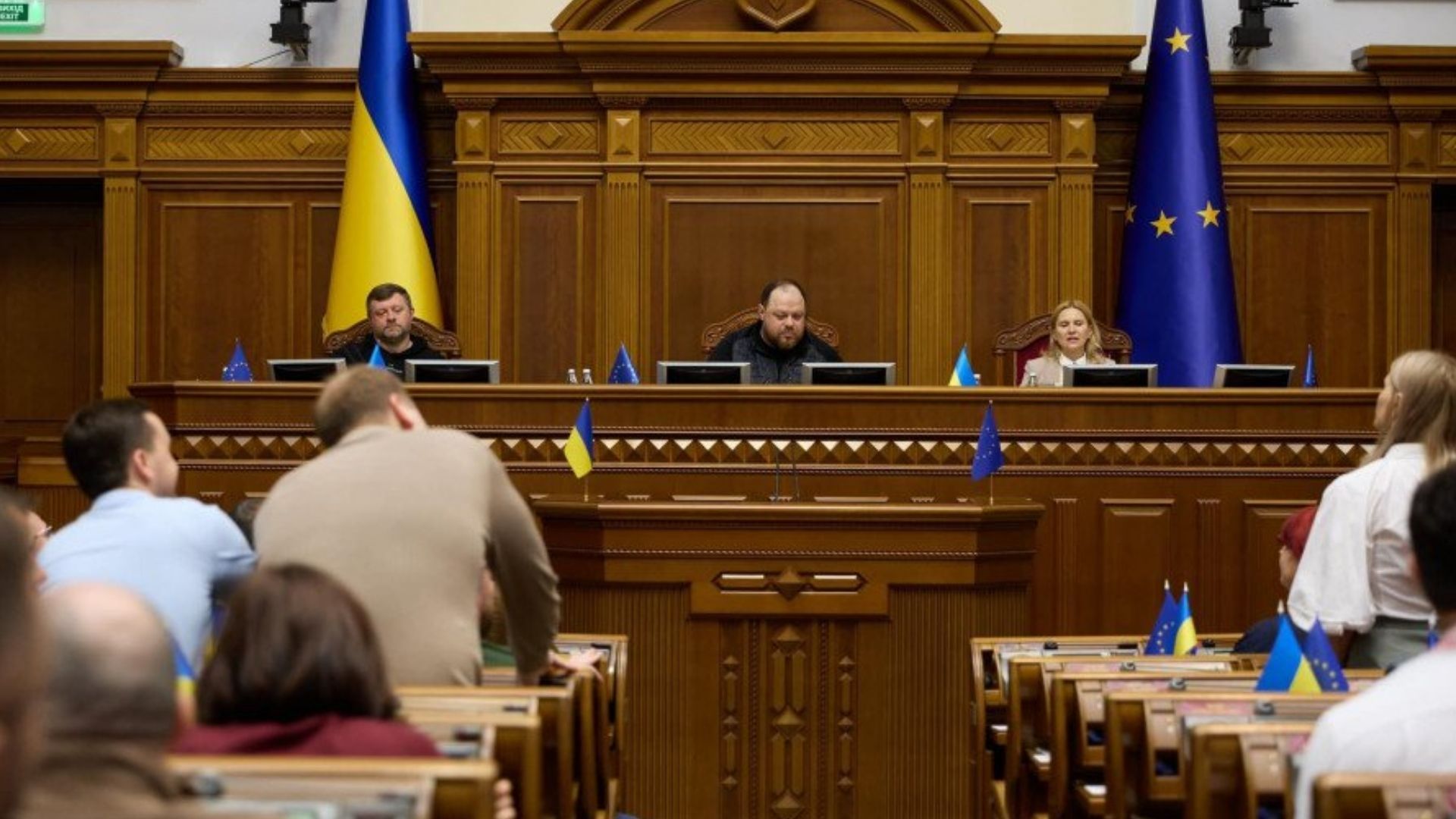 В течение недели Верховная Рада должна ратифицировать соглашение о недрах В течение недели Верховная Рада должна ратифицировать соглашение о недрах