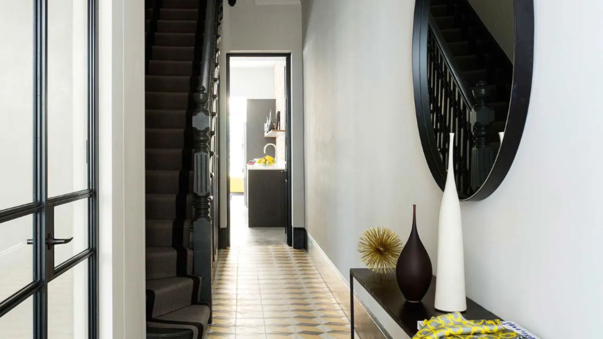 Как добавить цвета ко входу в дом без покраски Как добавить цвета ко входу в дом без покраски