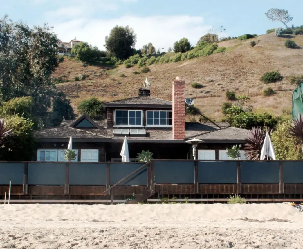 Бунгало Еністон Бунгало Еністон