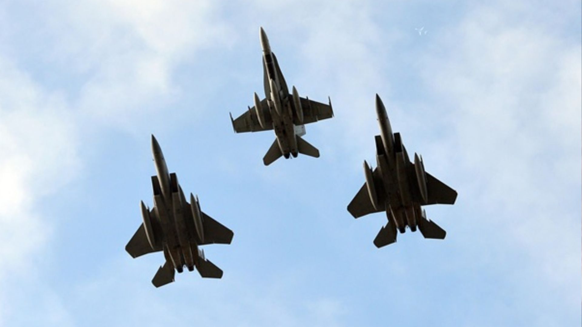 Польша будет патрулировать небо стран Балтии Польша будет патрулировать небо стран Балтии