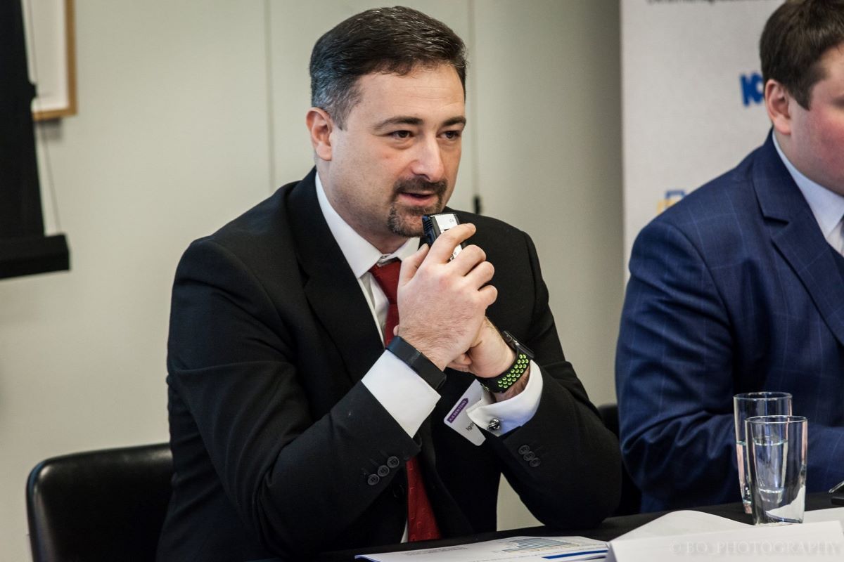 Відома зарплата Ігоря Смілянського Відома зарплата Ігоря Смілянського