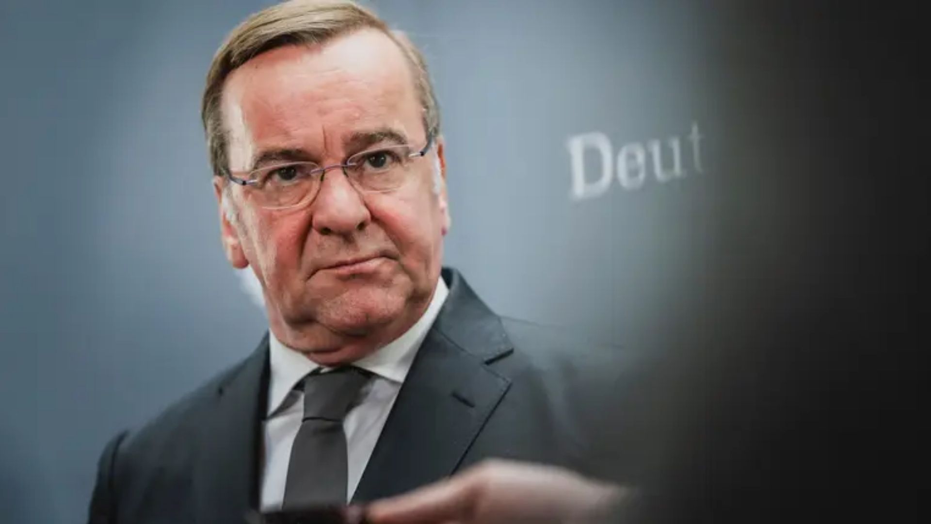 Борис Писториус сохранит свою должность в новом правительстве Борис Писториус сохранит свою должность в новом правительстве