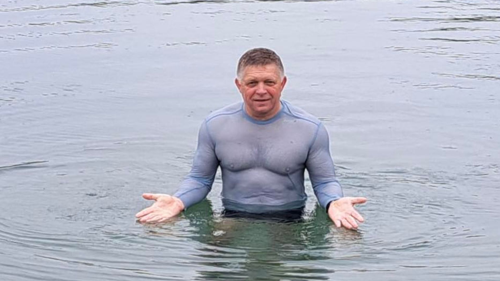 Фицо решил нырнуть в Дунай - 24 Канал Фицо решил нырнуть в Дунай - 24 Канал