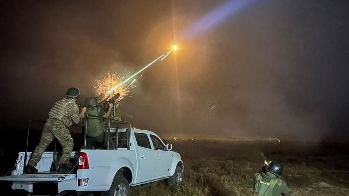 Запоріжжя атакують ворожі БпЛА Запоріжжя атакують ворожі БпЛА