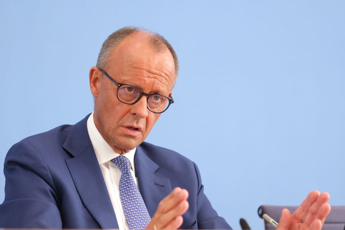 Канцлер Германии посетит Украину Канцлер Германии посетит Украину