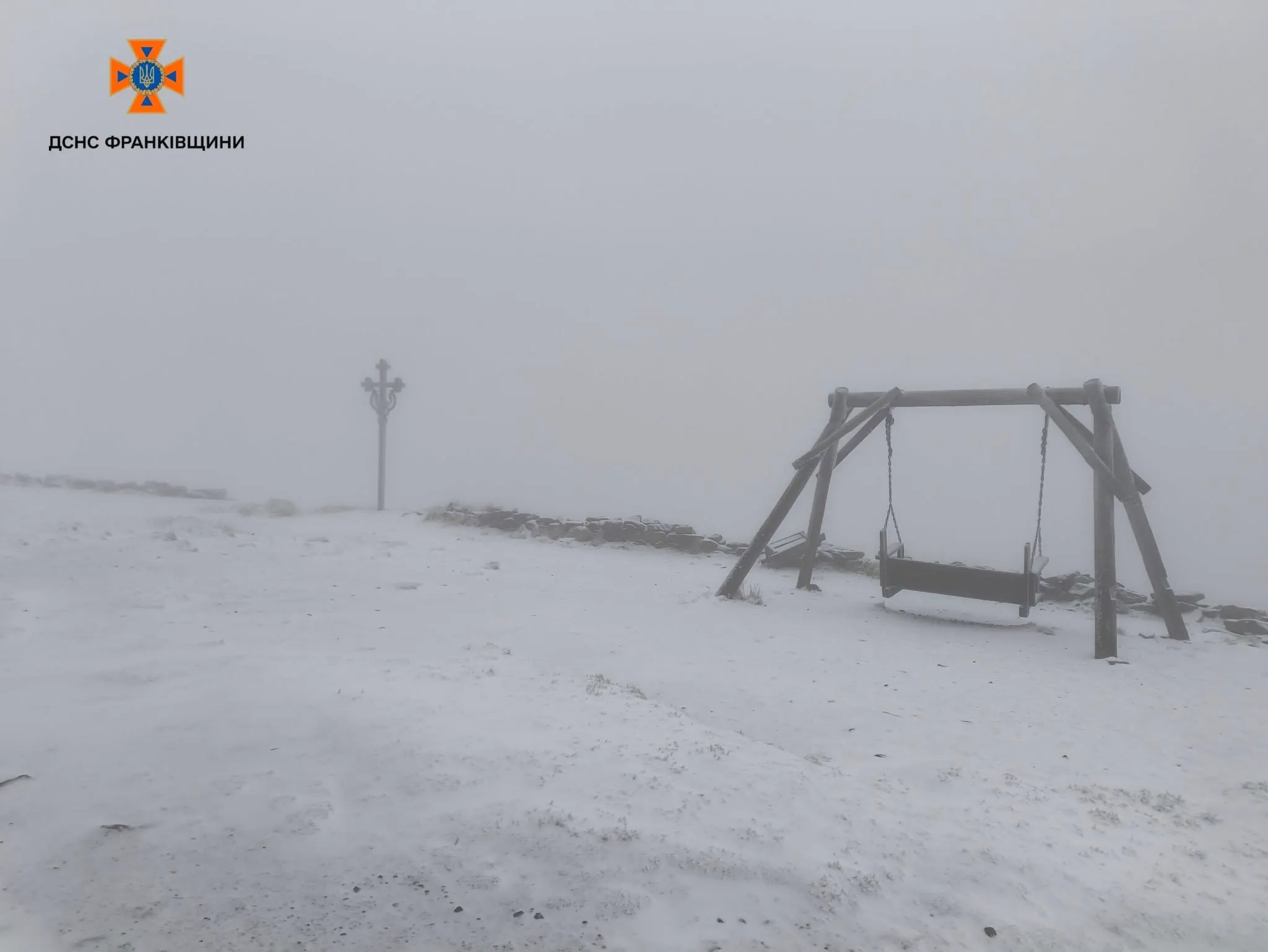 В Карпатах выпал снег