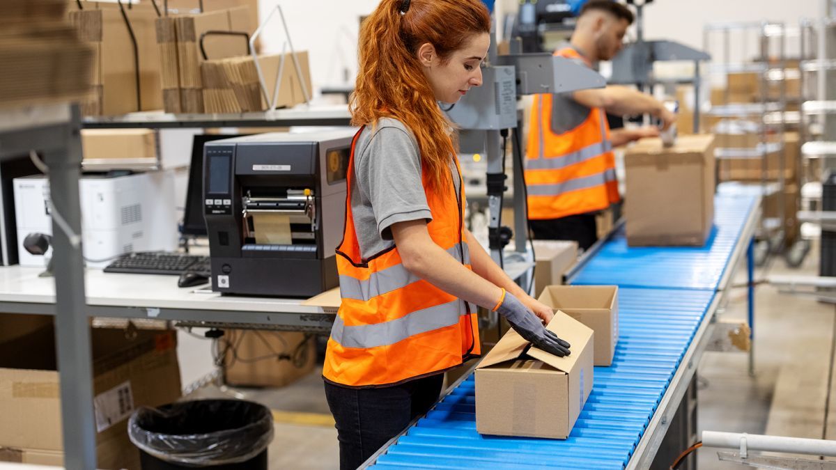 Маніпуляції та сексизм у вакансіях: що зміниться з травня і за що штрафуватимуть роботодавців - Бізнес Маніпуляції та сексизм у вакансіях: що зміниться з травня і за що штрафуватимуть роботодавців - Бізнес