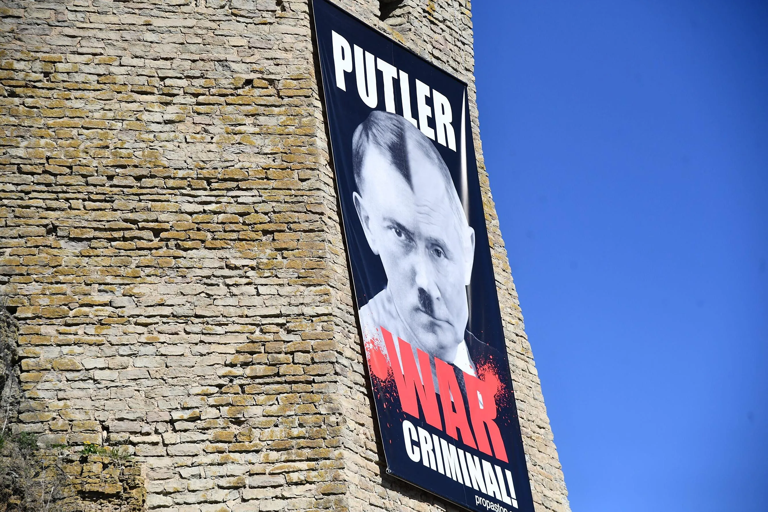 Нарвський музей порівняв Путіна з Гітлером