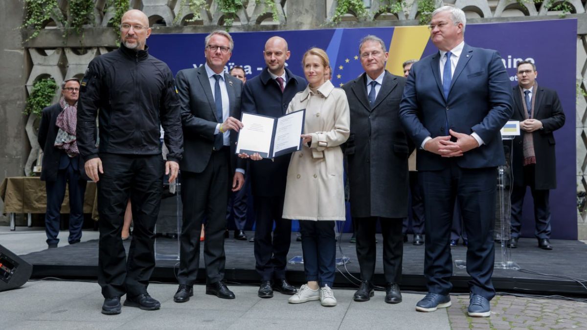 ЕС направит российские активы на оружие Украине ЕС направит российские активы на оружие Украине