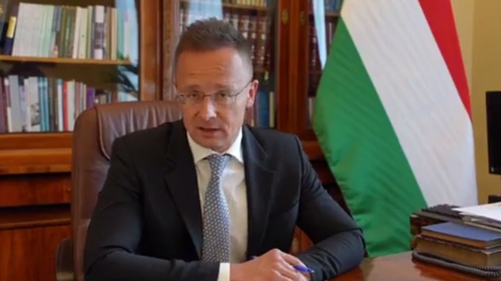 Венгрия выслала двух украинских дипломатов, их обвинили в "шпионаже" - 24 Канал Венгрия выслала двух украинских дипломатов, их обвинили в "шпионаже" - 24 Канал