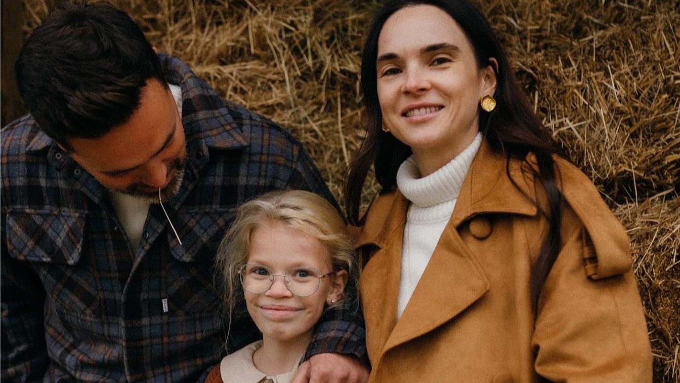 Тимур и Инна Мирошниченко с дочкой Тимур и Инна Мирошниченко с дочкой