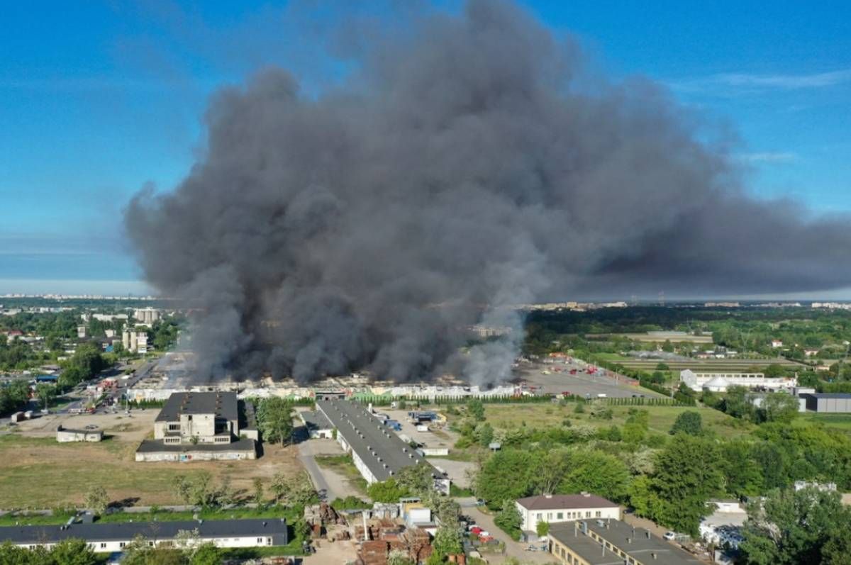 Поджог торгового центра в Варшаве май 2024 года
