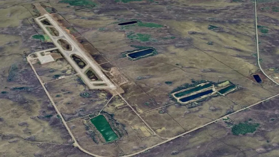 Так выглядит крупнейший в мире аэропорт-призрак в США Так выглядит крупнейший в мире аэропорт-призрак в США