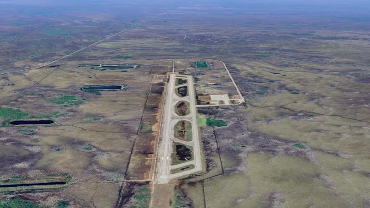 Самый большой в мире аэропорт-призрак в США Самый большой в мире аэропорт-призрак в США