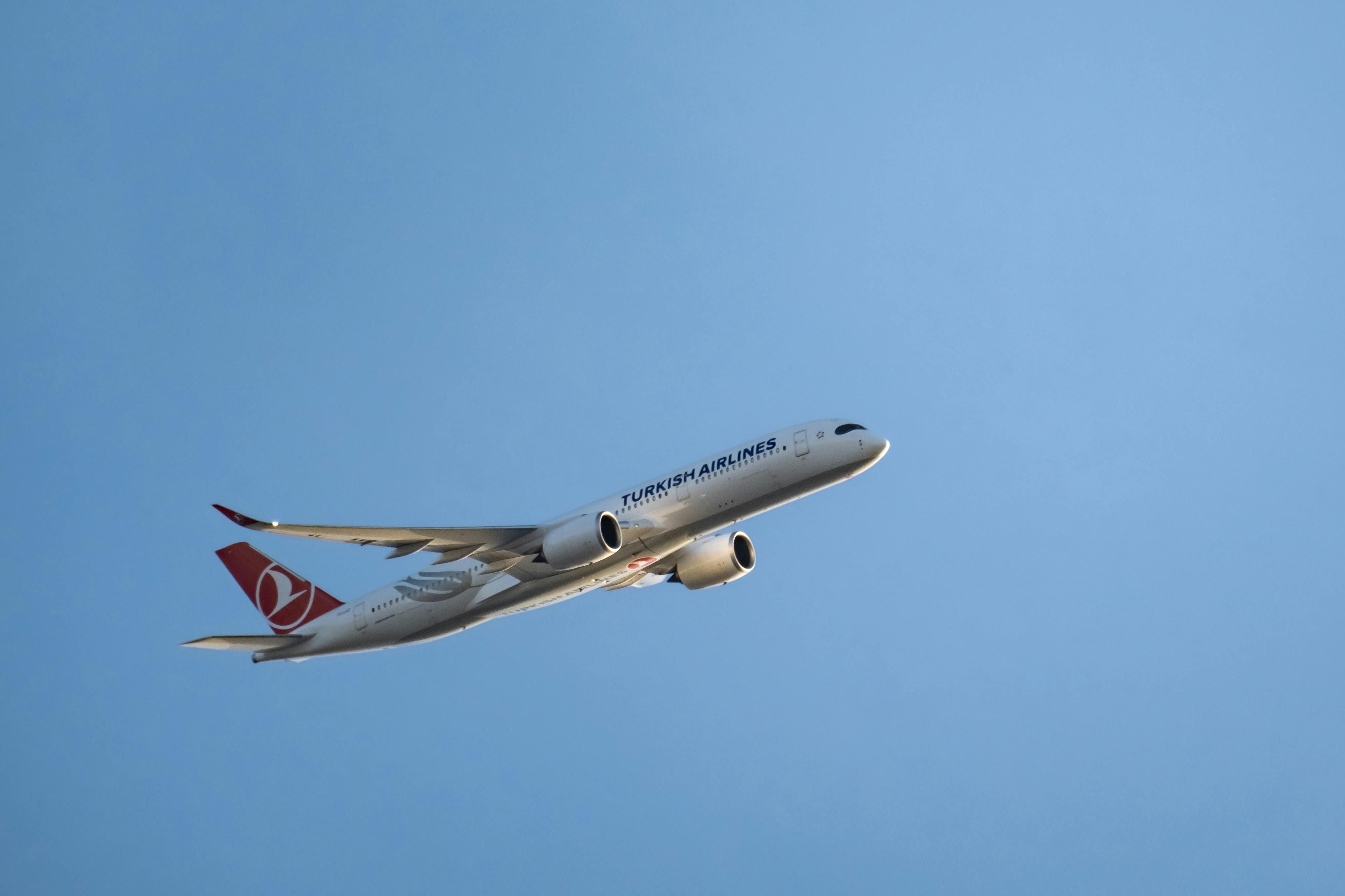 Літак Turkish Airlines Літак Turkish Airlines