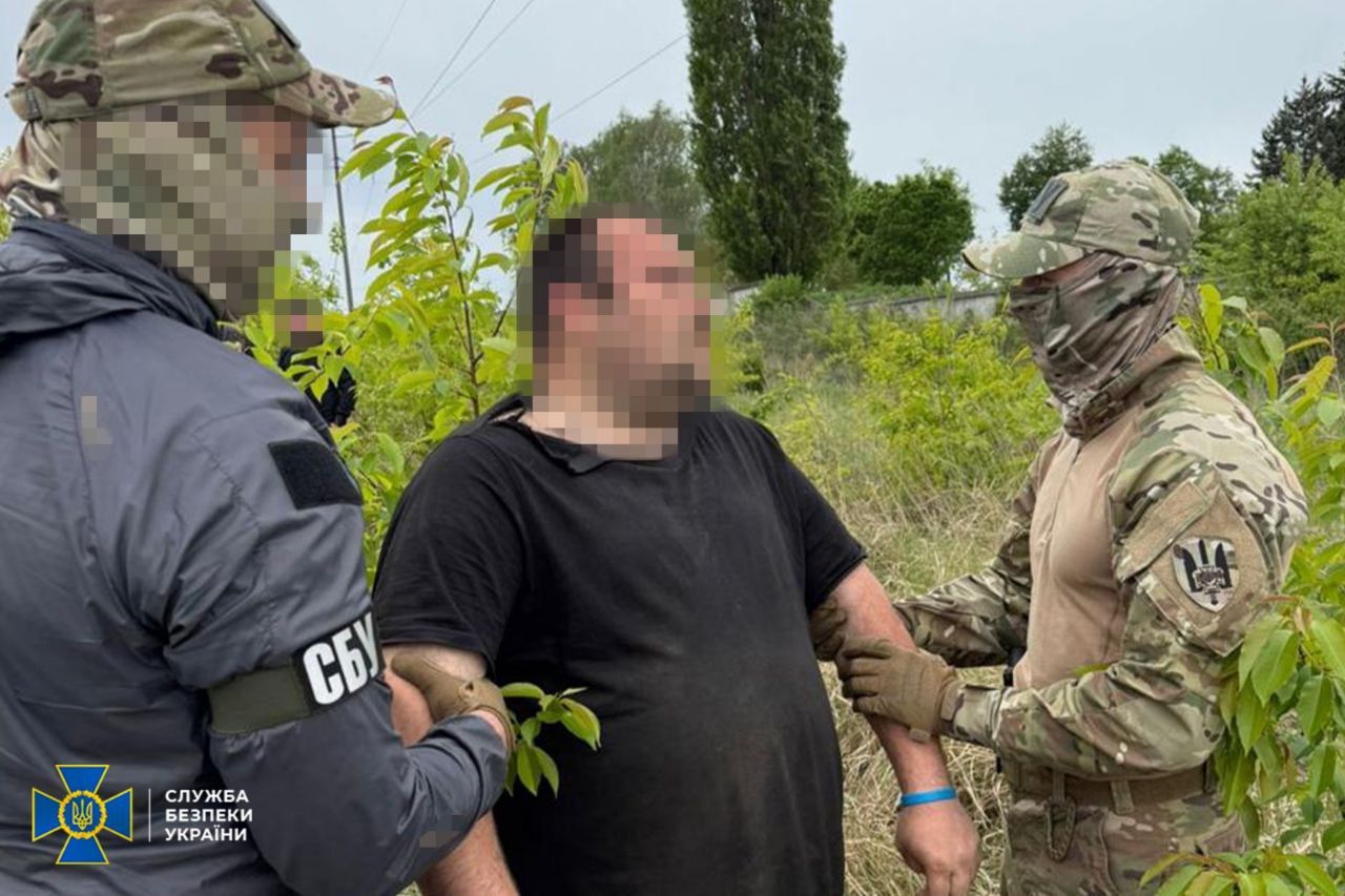 СБУ задержала мужчину, готовившего удар по ЛЭП АЭС СБУ задержала мужчину, готовившего удар по ЛЭП АЭС