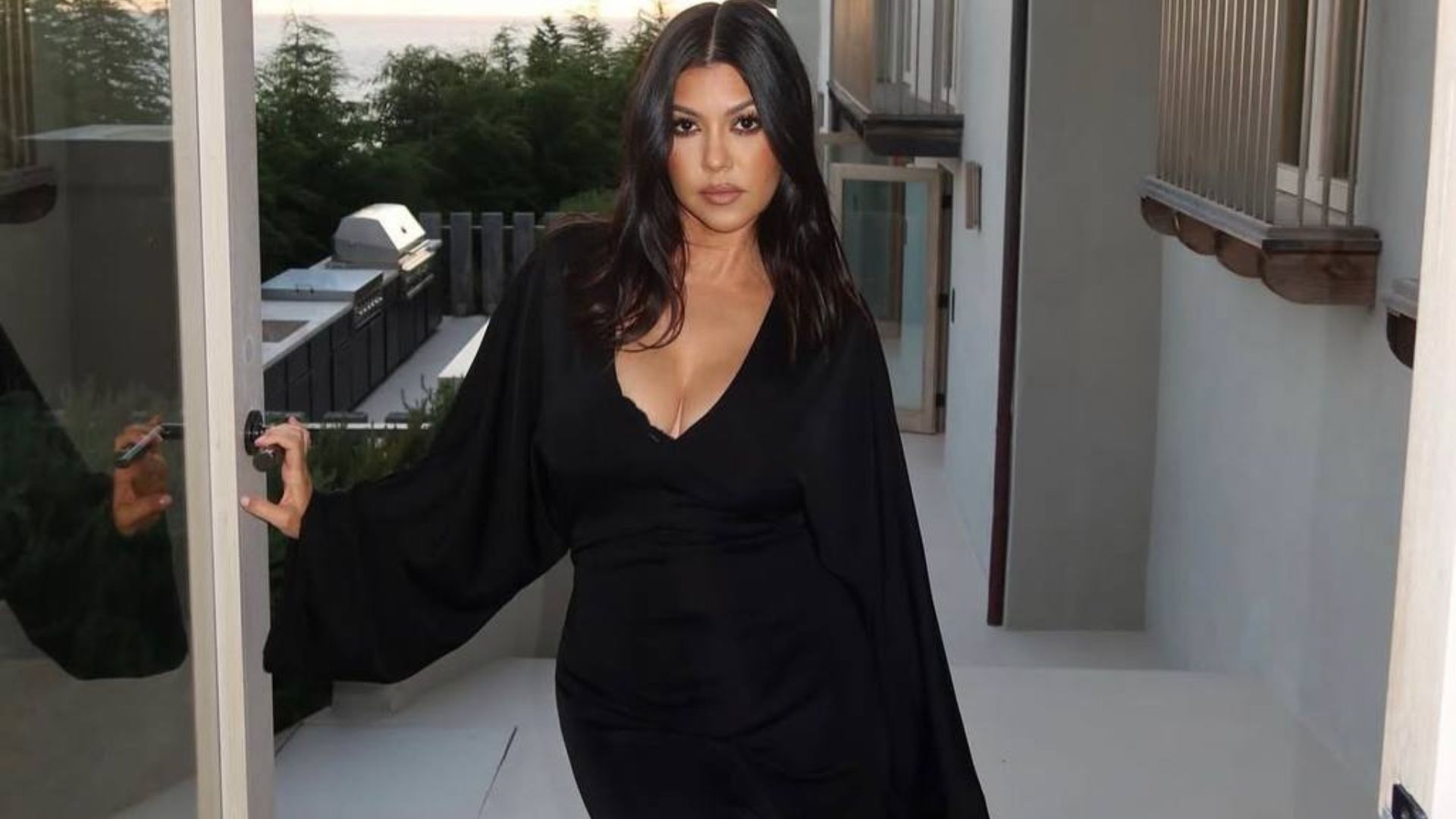 Как Кортни Кардашьян обустроила прихожую Как Кортни Кардашьян обустроила прихожую