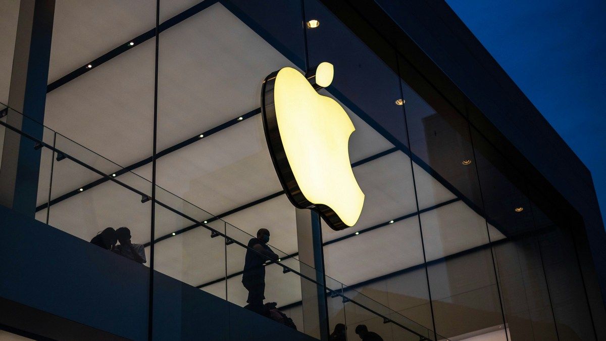 Apple работает над управлением iPhone мыслью через мозговой имплантат Apple работает над управлением iPhone мыслью через мозговой имплантат