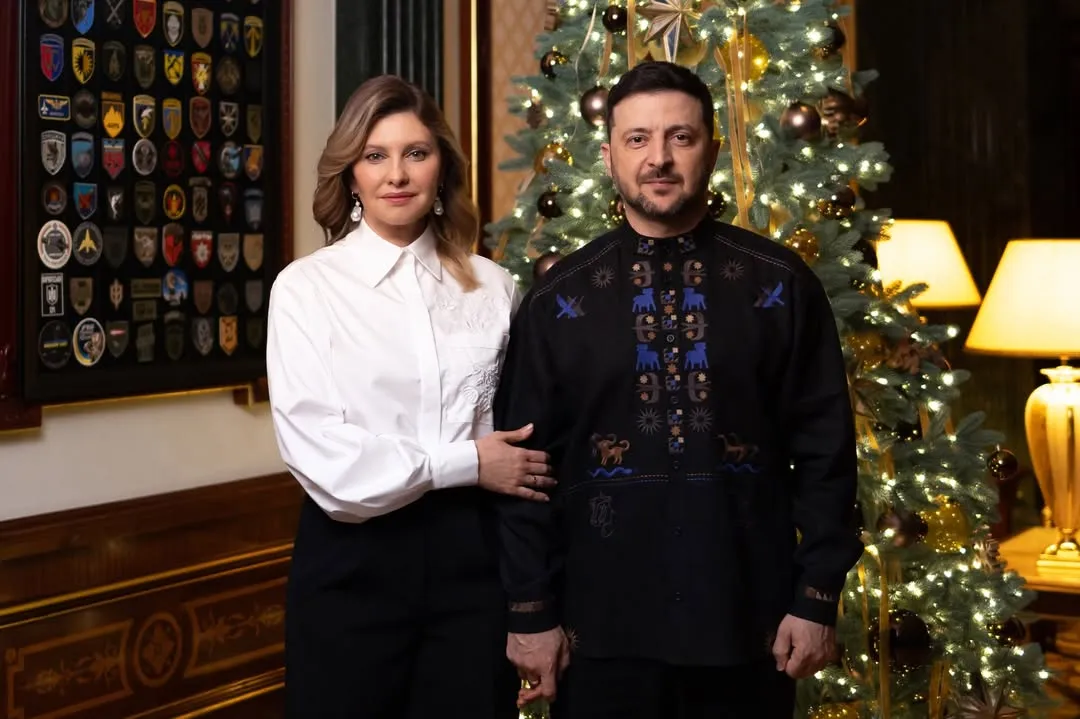 Подружжя Зеленських у вишиванках Подружжя Зеленських у вишиванках