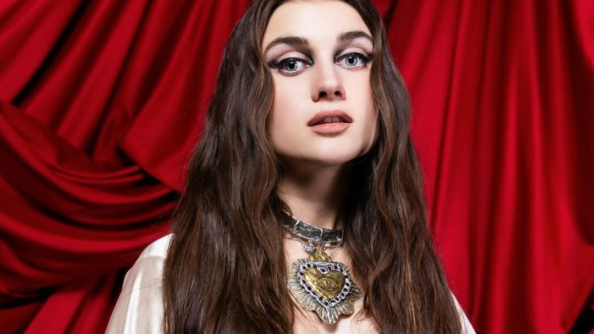 Jerry Heil выступила на Евровидении 2025 в украшении от SFURATO - Show24 Jerry Heil выступила на Евровидении 2025 в украшении от SFURATO - Show24