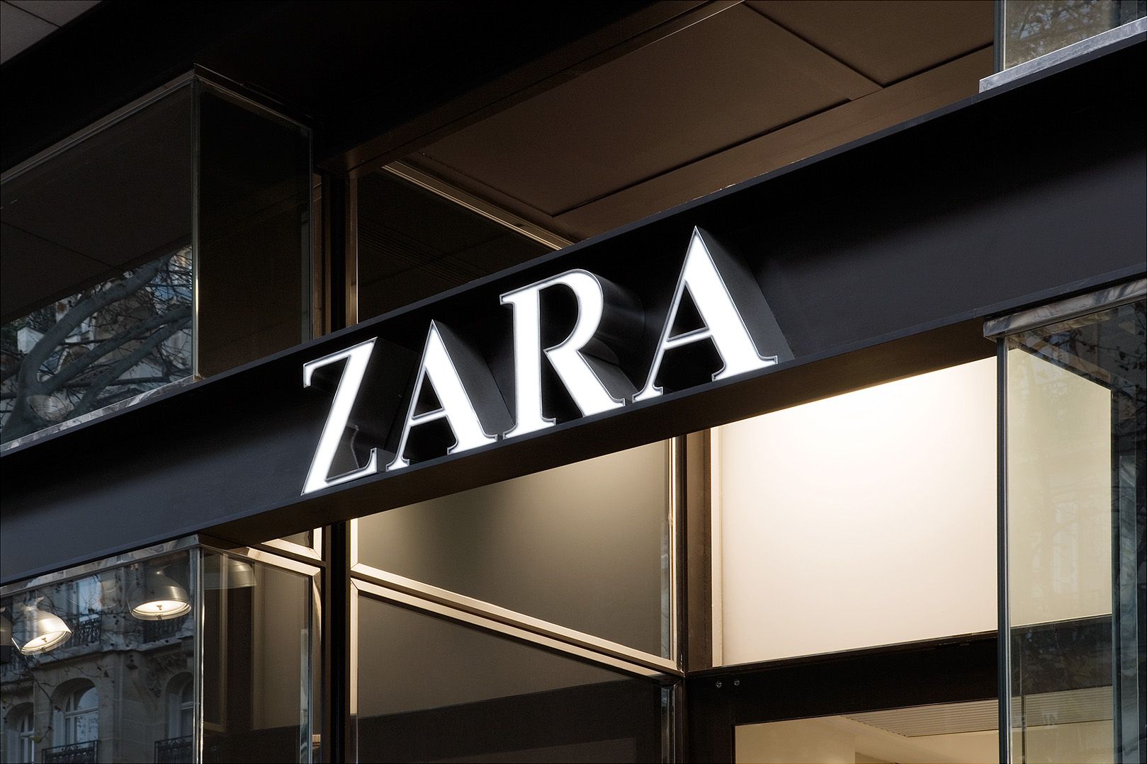 Zara продовжує працювати в Росії Zara продовжує працювати в Росії