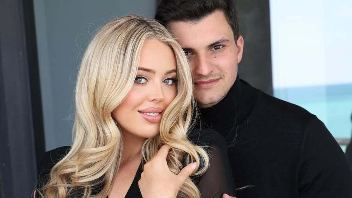 Тиффани Трамп с мужем Тиффани Трамп с мужем