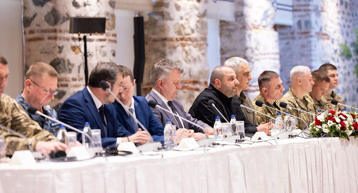 Російський ультиматум у Стамбулі Російський ультиматум у Стамбулі