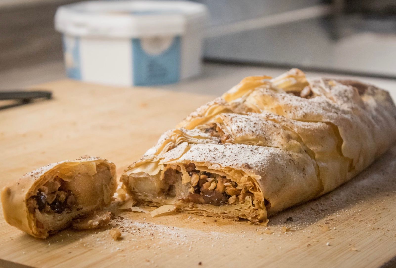 Яблочный штрудель из лаваша Яблочный штрудель из лаваша