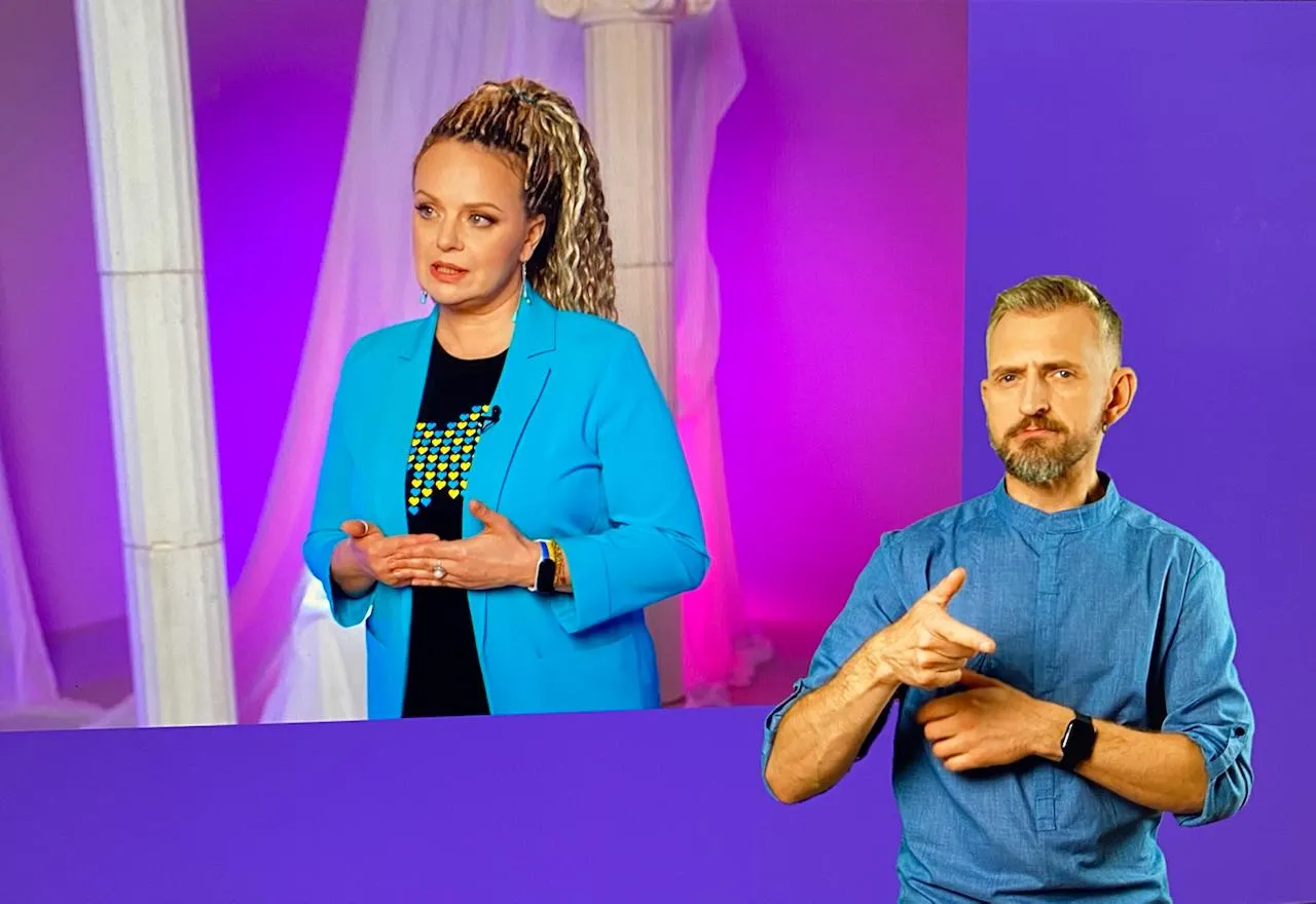 Игорь Шавро – переводчик с жестового языка Игорь Шавро – переводчик с жестового языка