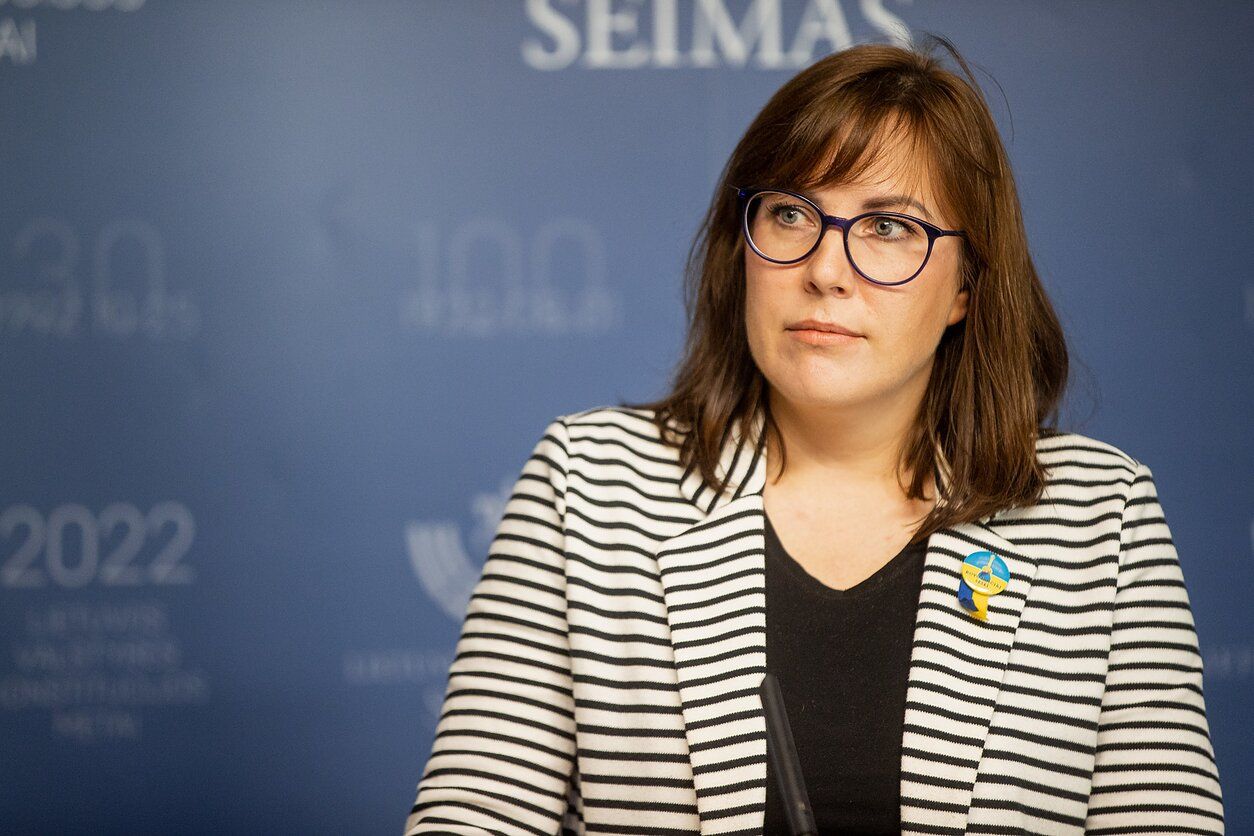 Юргита Сейонене пострадала от мошенника Юргита Сейонене пострадала от мошенника