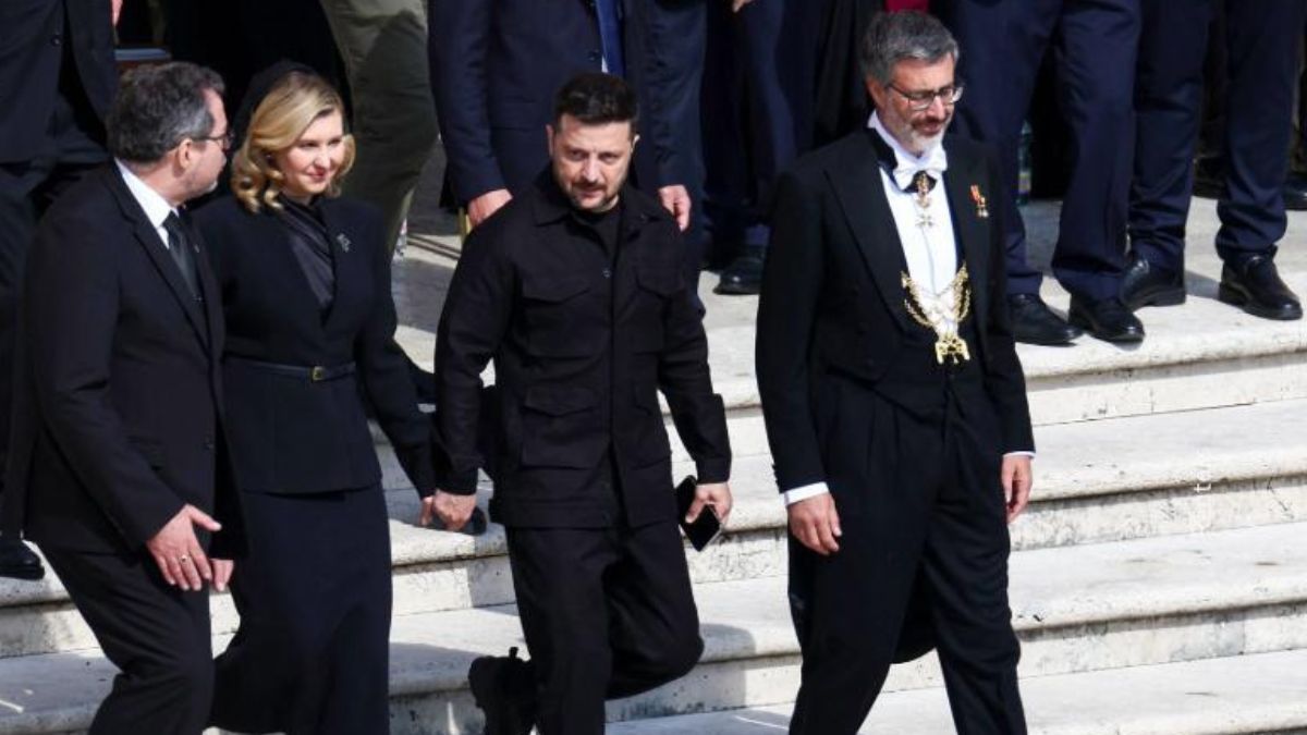 У Ватикані проходить інтронізація Папи Лева XIV