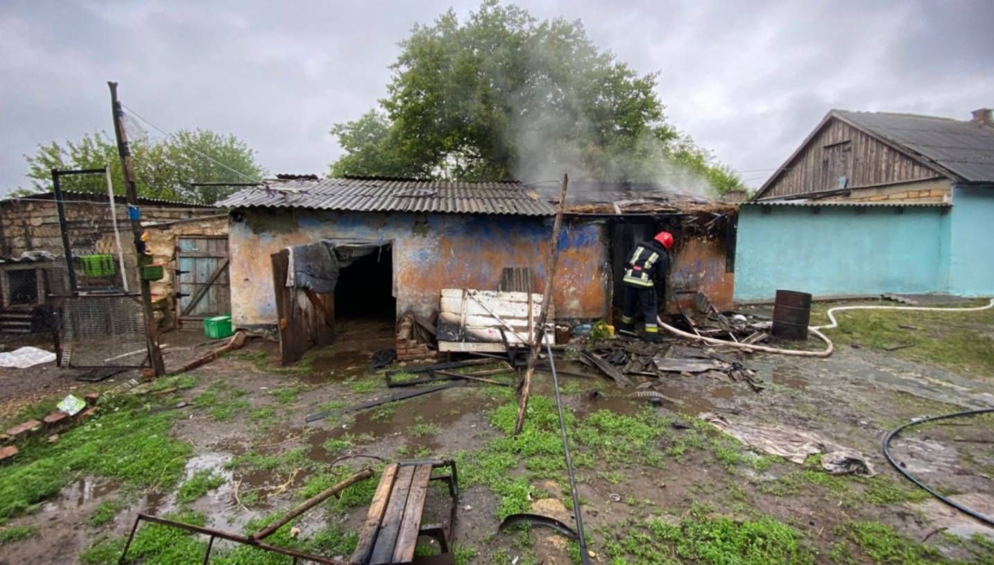 Пожар в Новых Маяках в Одесской области Пожар в Новых Маяках в Одесской области