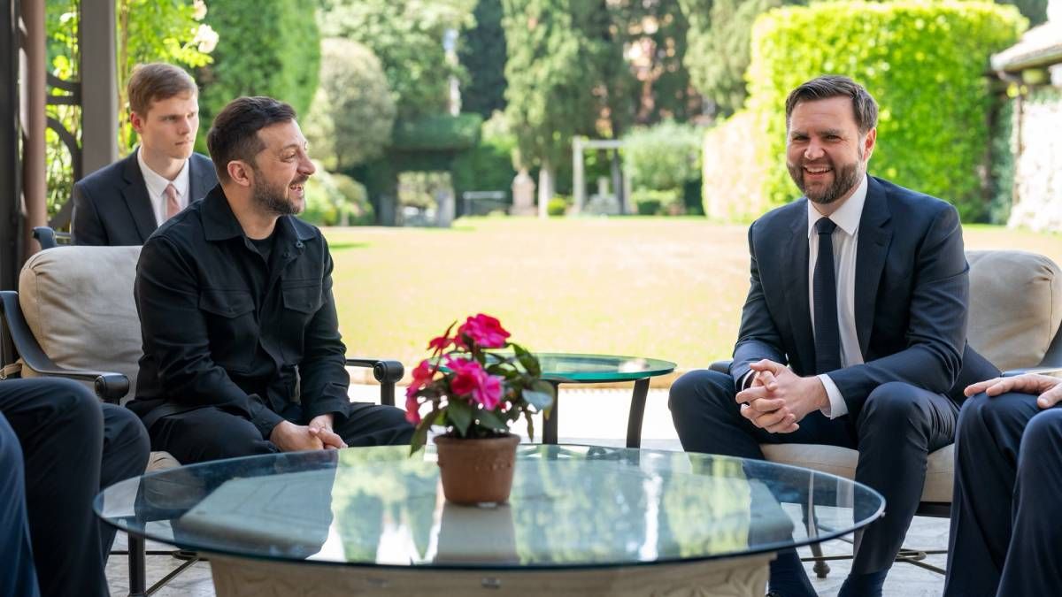 Вэнс прокомментировал встречу с Зеленским Вэнс прокомментировал встречу с Зеленским