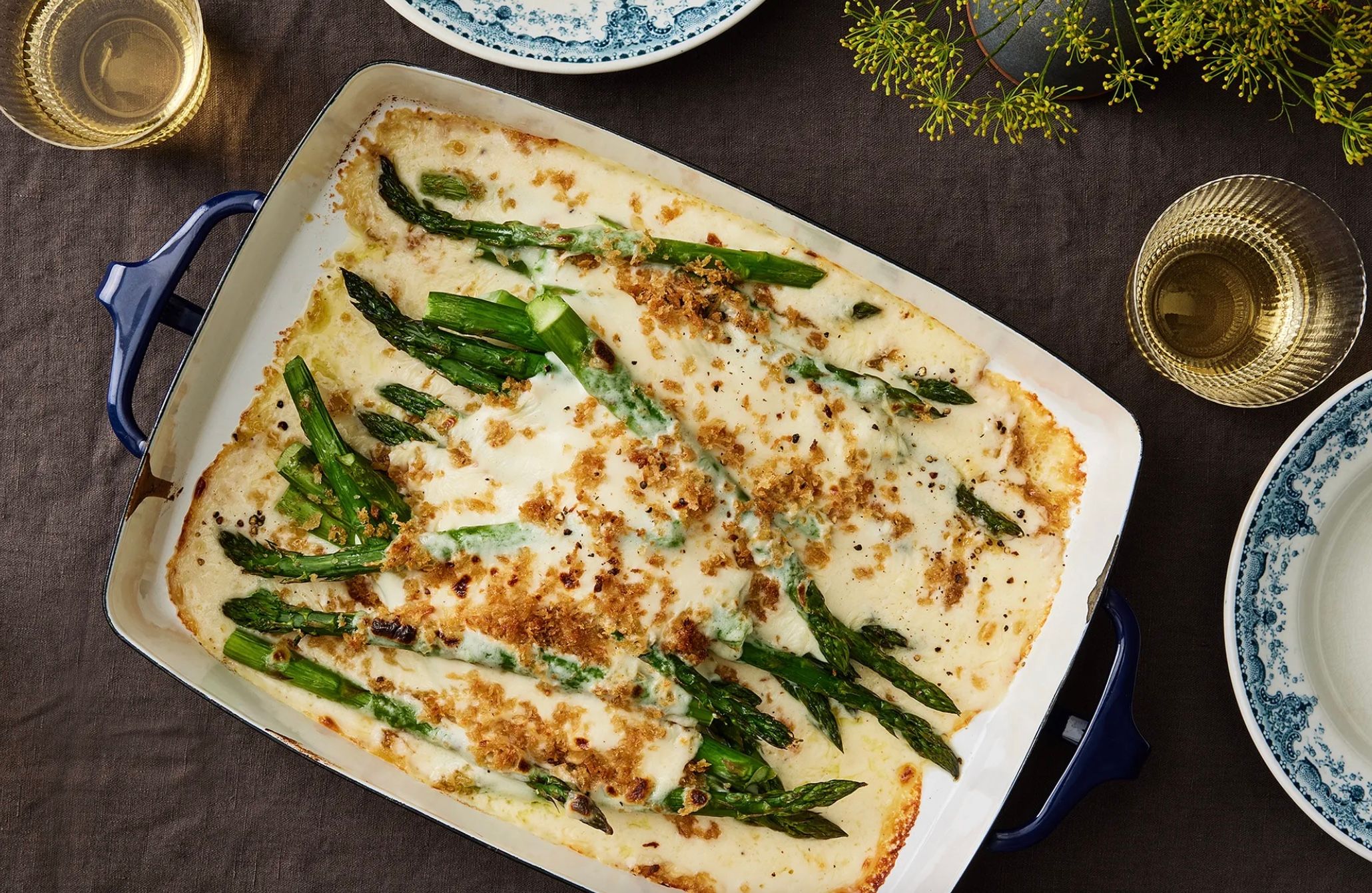 Спаржа з соусом бешамель Спаржа з соусом бешамель